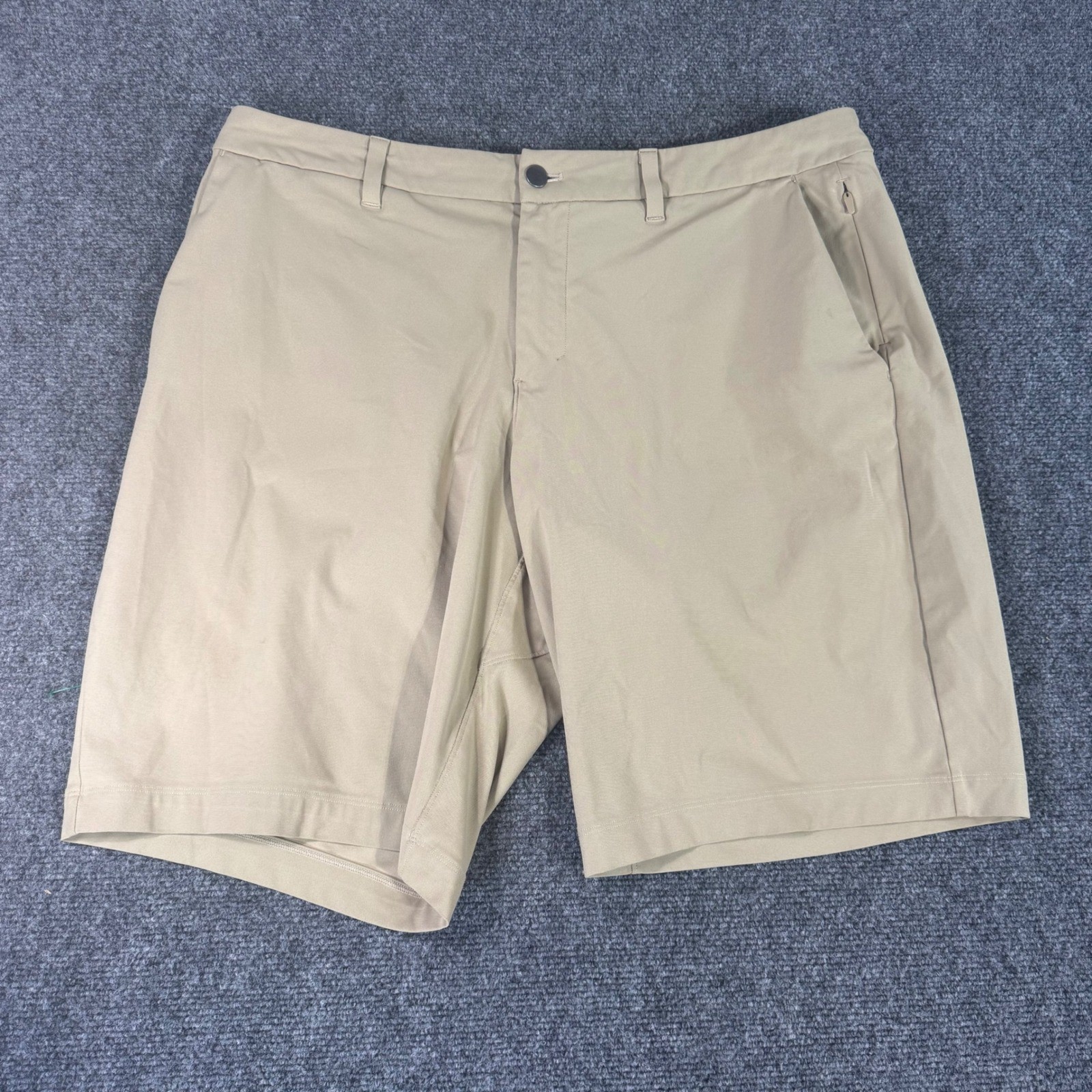 Lululemon Commission Shorts Mens Khaki Tan Technical Golf Chino 9\