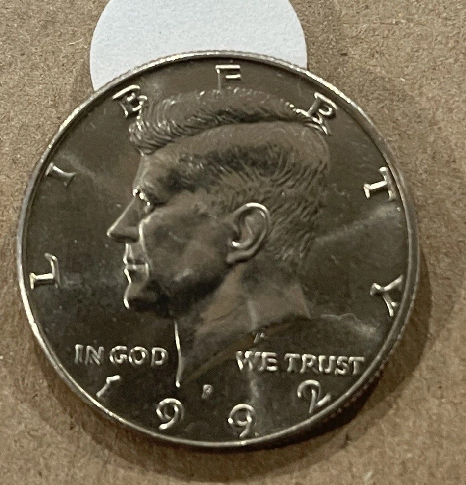 1992 P Kennedy Half Dollar -Nice Rim-Free Shipping 1992 P Kennedy Half Dollar -Nice Rim-Free Shipping