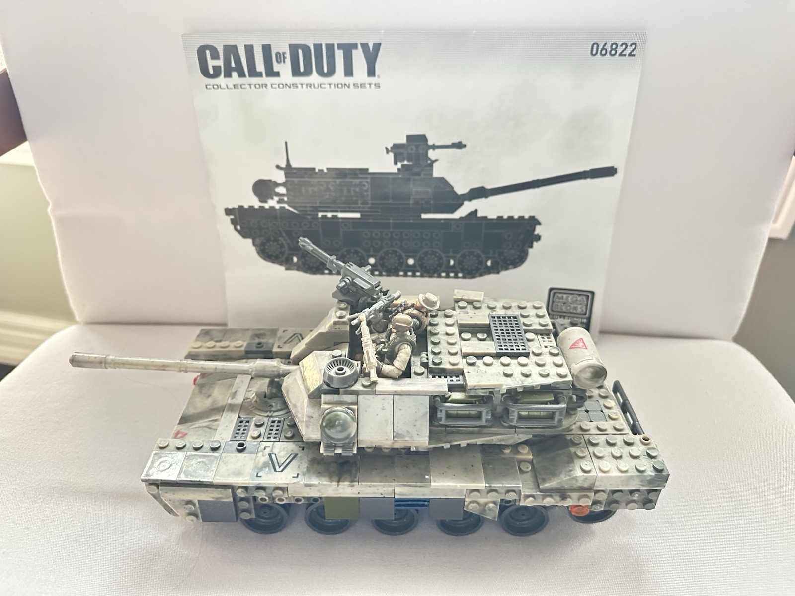 Mega Bloks Call of Duty Tank Heavy Armor Outpost 06822 Incomplete
