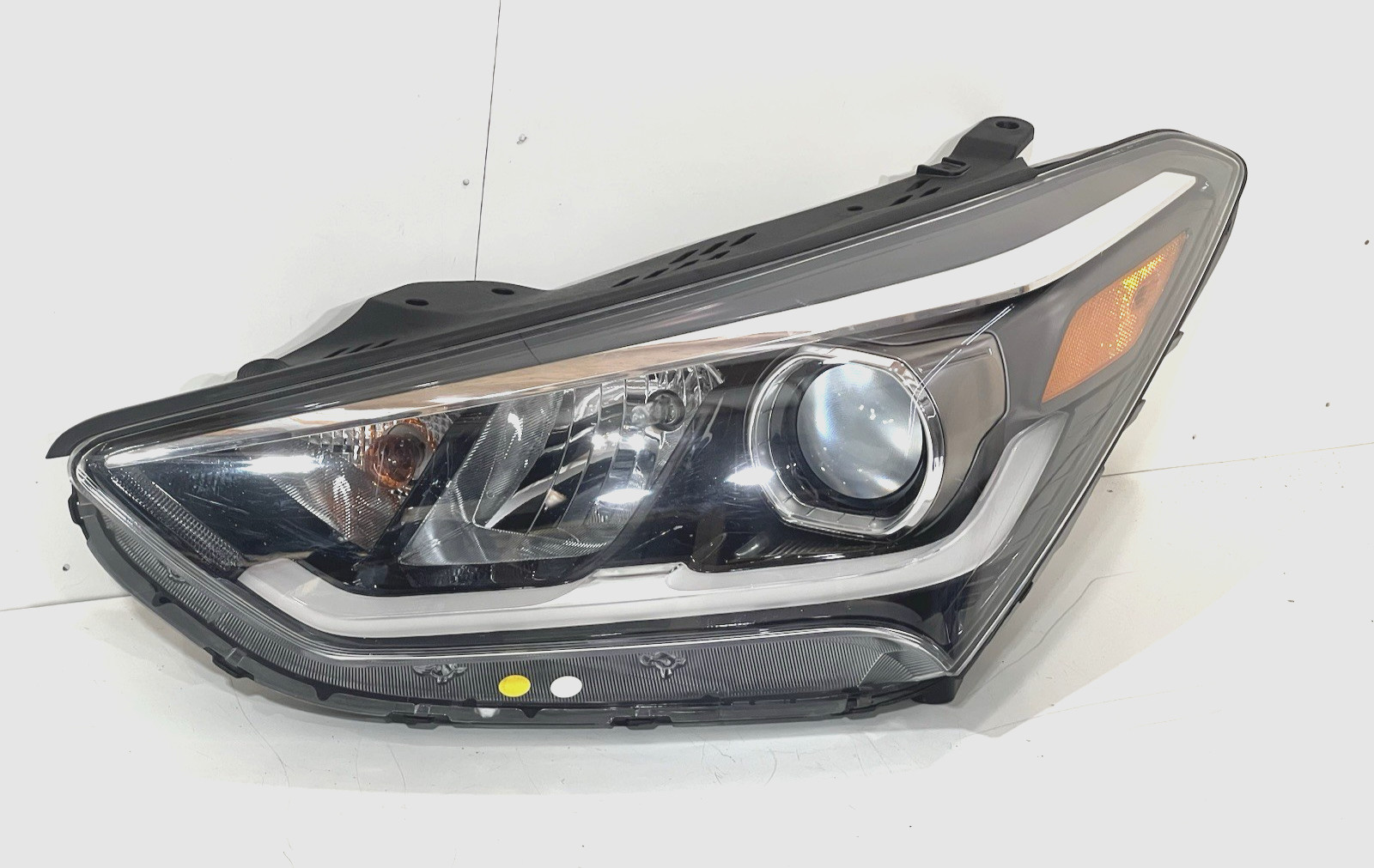 2017-2019 Hyundai Santa Fe Driver LH Headlight Halogen w/LED OEM