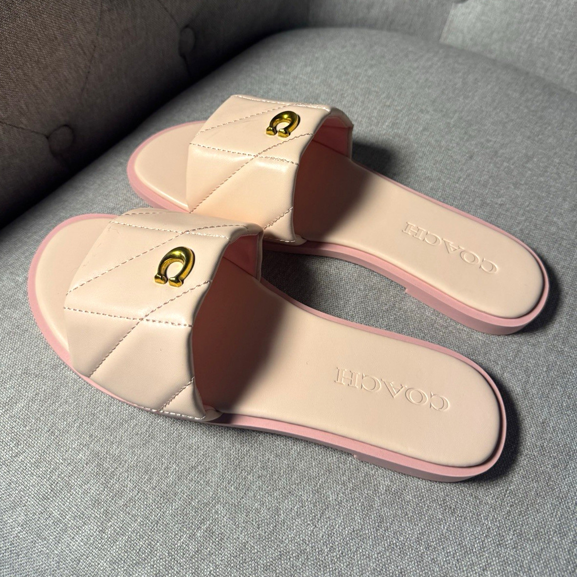 Coach Women’s Quilted Logo Slide Sandals Pink/Ivory Leather EU 39 Coach Women’s Quilted Logo Slide Sandals Pink/Ivory Leather EU 39