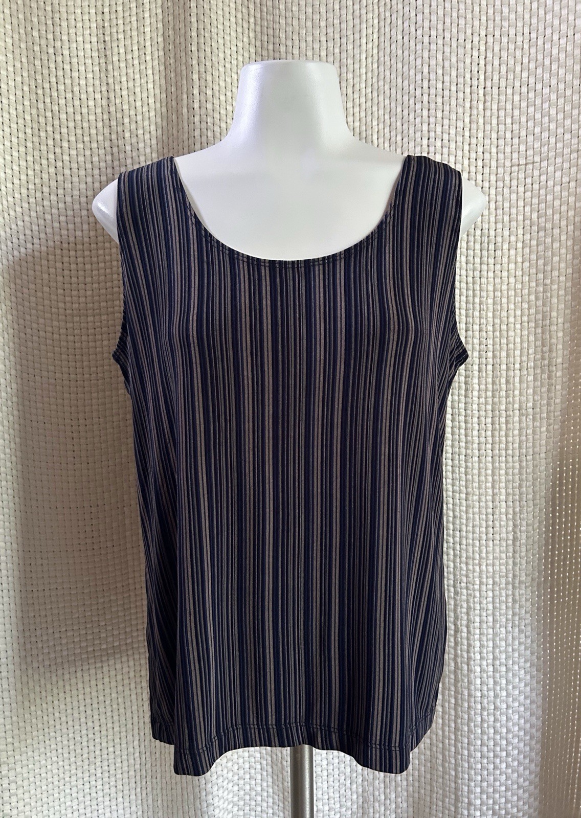 Chico\'s Travelers Slinky Knit Tank Top Size 2 Large Striped Scoop Neck Shell VTG