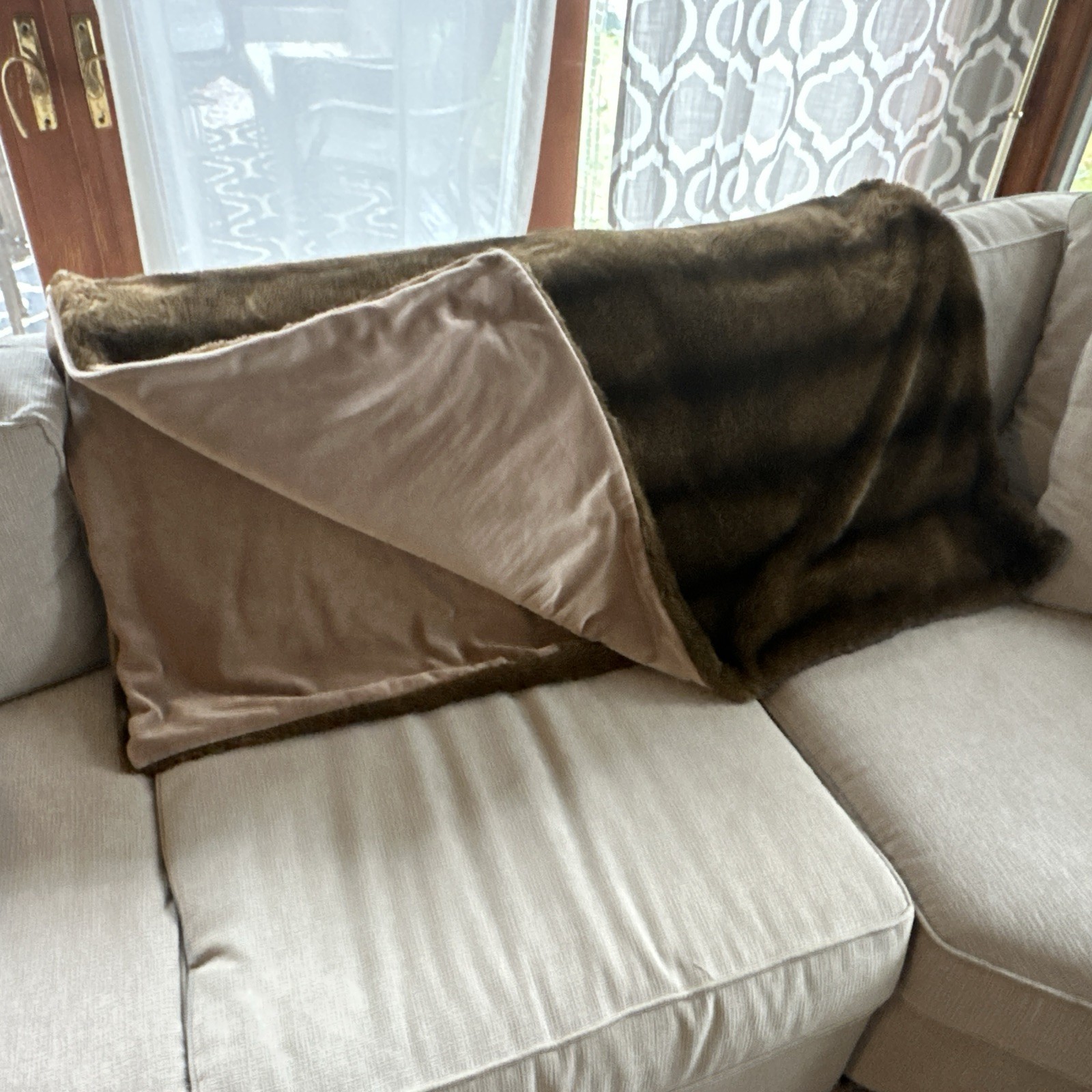 C Wonder Faux Fur - 60” X 48” Brown Throw - Perfect Condition