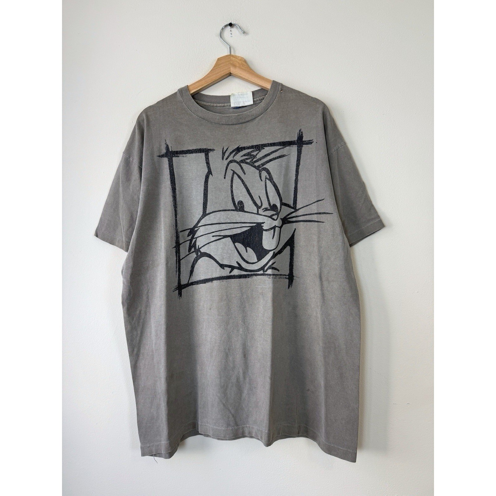 Vintage 90\'s Looney Tunes Bugs Bunny Single Stitch Gray Tee Shirt - Large Vintage 90\'s Looney Tunes Bugs Bunny Single Stitch Gray Tee Shirt - Large