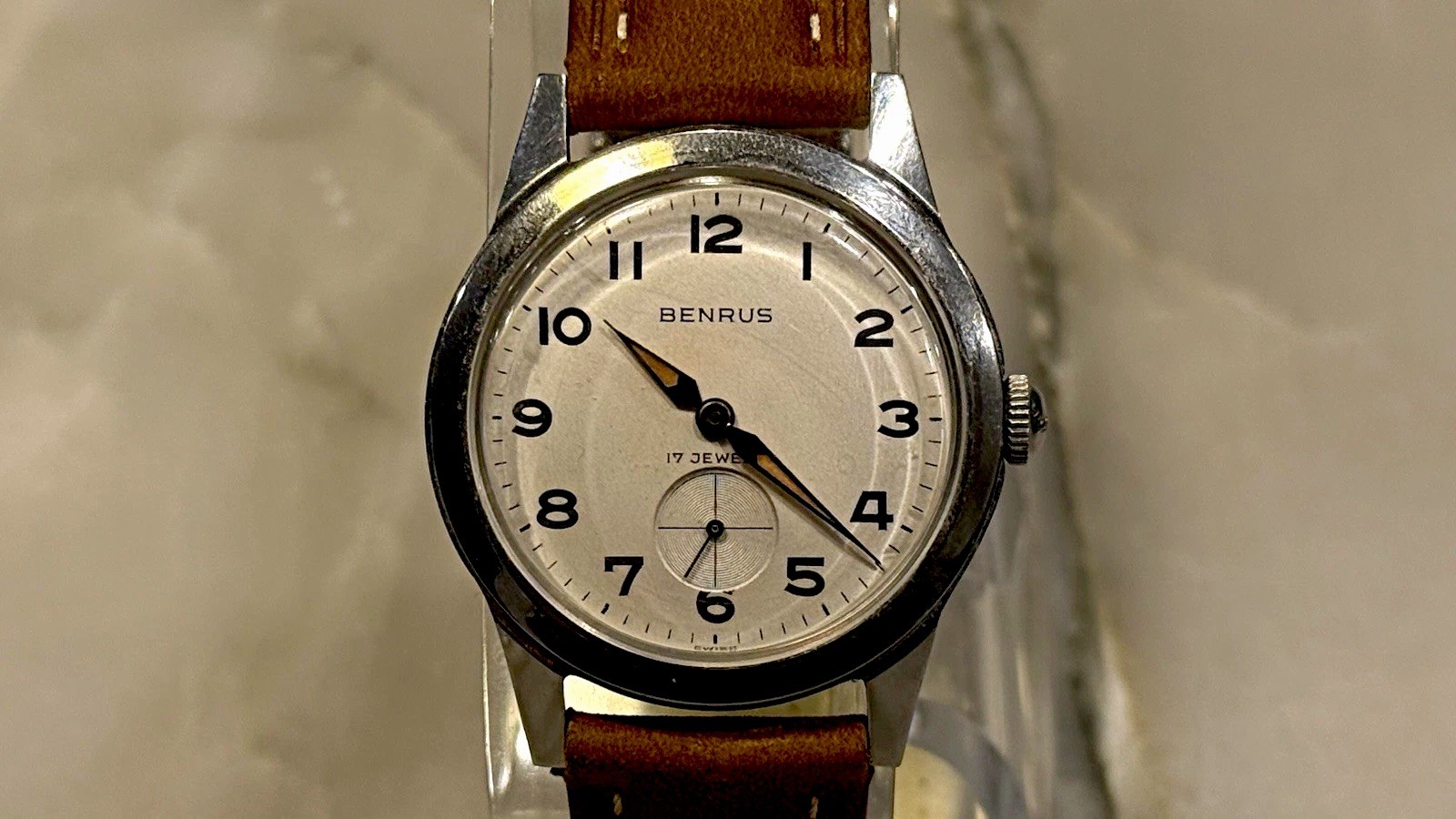 Vintage 1950s Benrus 17J Manual Wind Watch 33mm - Running Vintage 1950s Benrus 17J Manual Wind Watch 33mm - Running