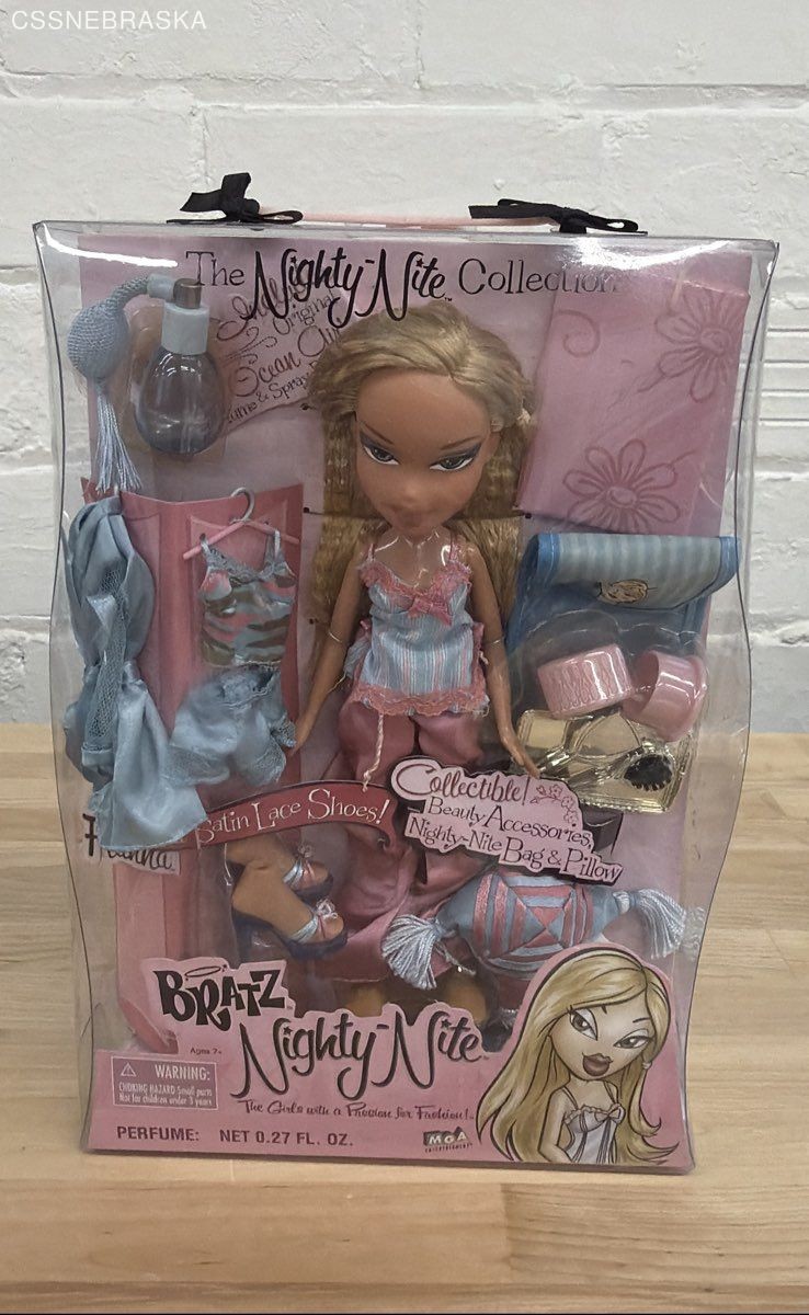 New MGA 2004 Bratz Nighty-Nite Collection Fianna Doll