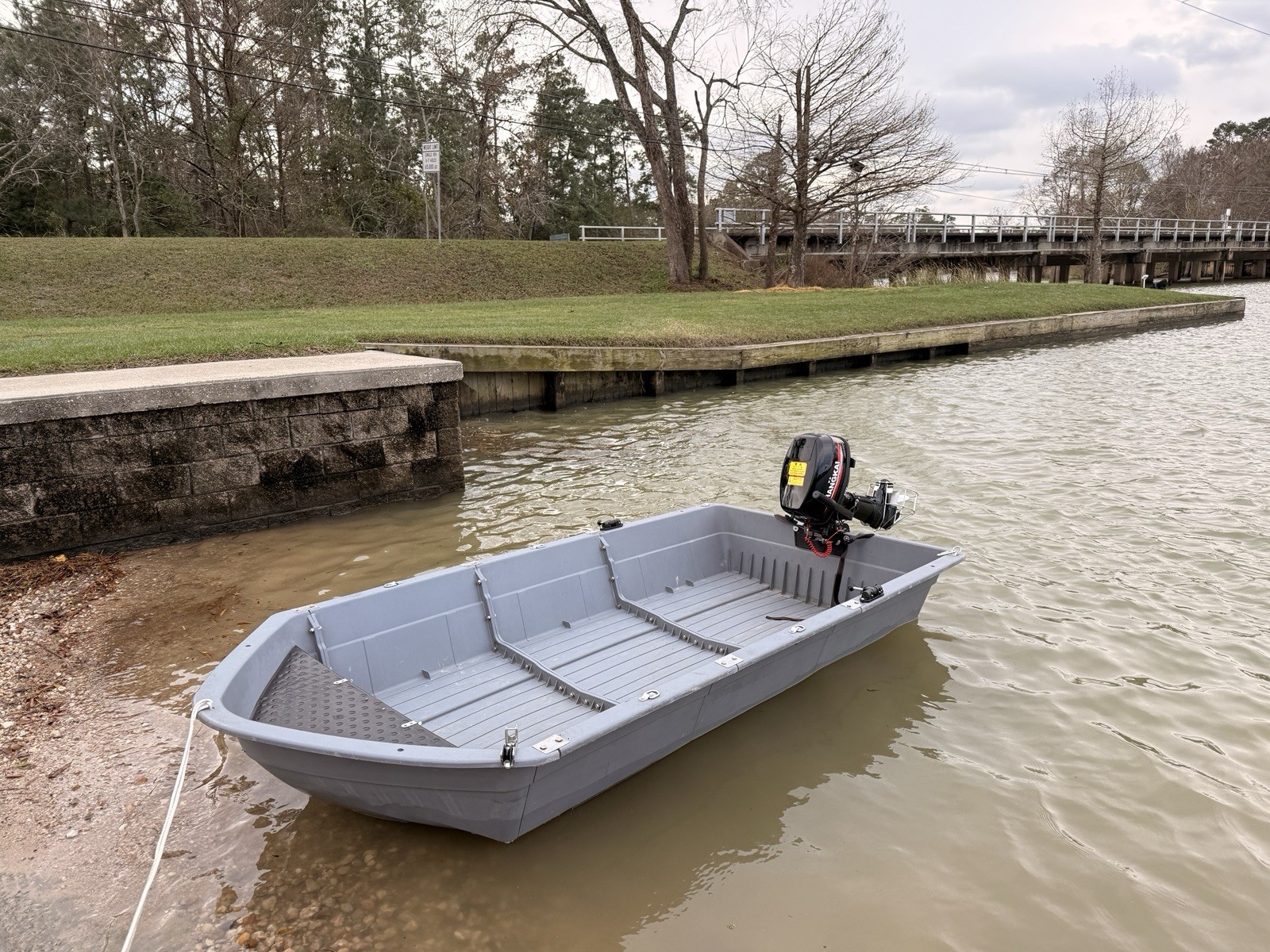 BASS  KAYAKS 12FT BASS BOAT Fishing Boat - Light Grey