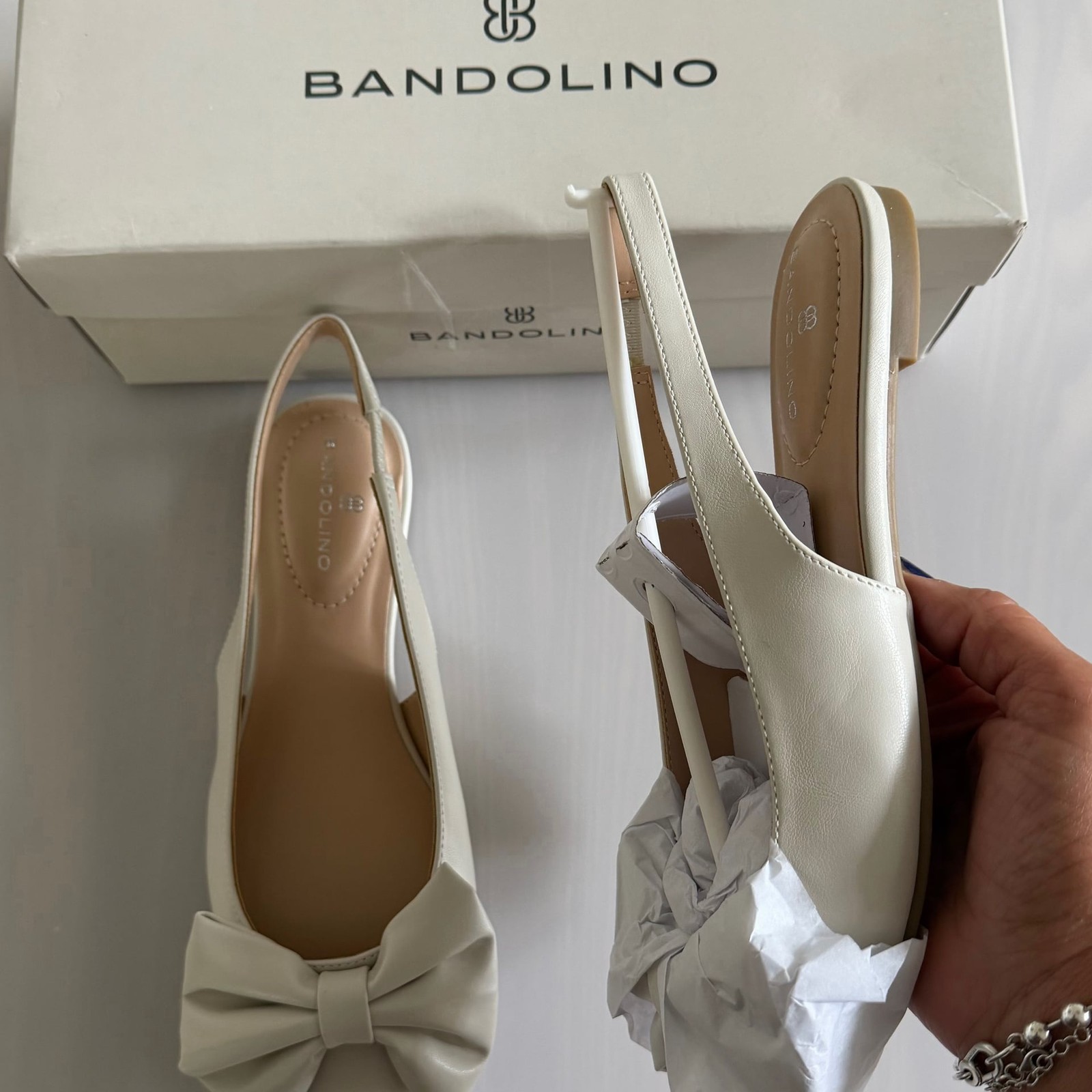 Bandolino Simona Women\'s Pointed Toe Bow Slingback Flats in White