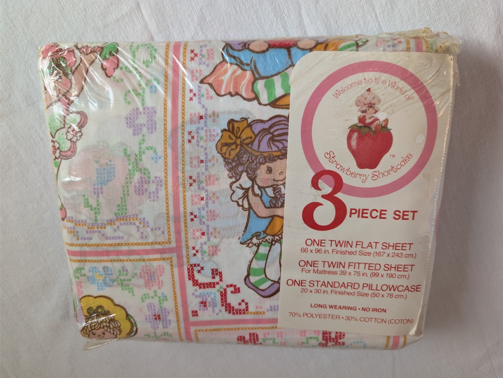 Vintage 1983 Strawberry Shortcake 3 Piece Twin Sheet Set NOS Sealed in Package Vintage 1983 Strawberry Shortcake 3 Piece Twin Sheet Set NOS Sealed in Package