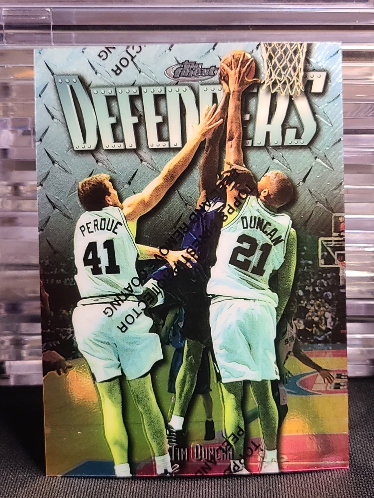1997-98 Tim Duncan RC Topps Finest Defenders Silver W/ Protector ROOKIE SPURS 1997-98 Tim Duncan RC Topps Finest Defenders Silver W/ Protector ROOKIE SPURS