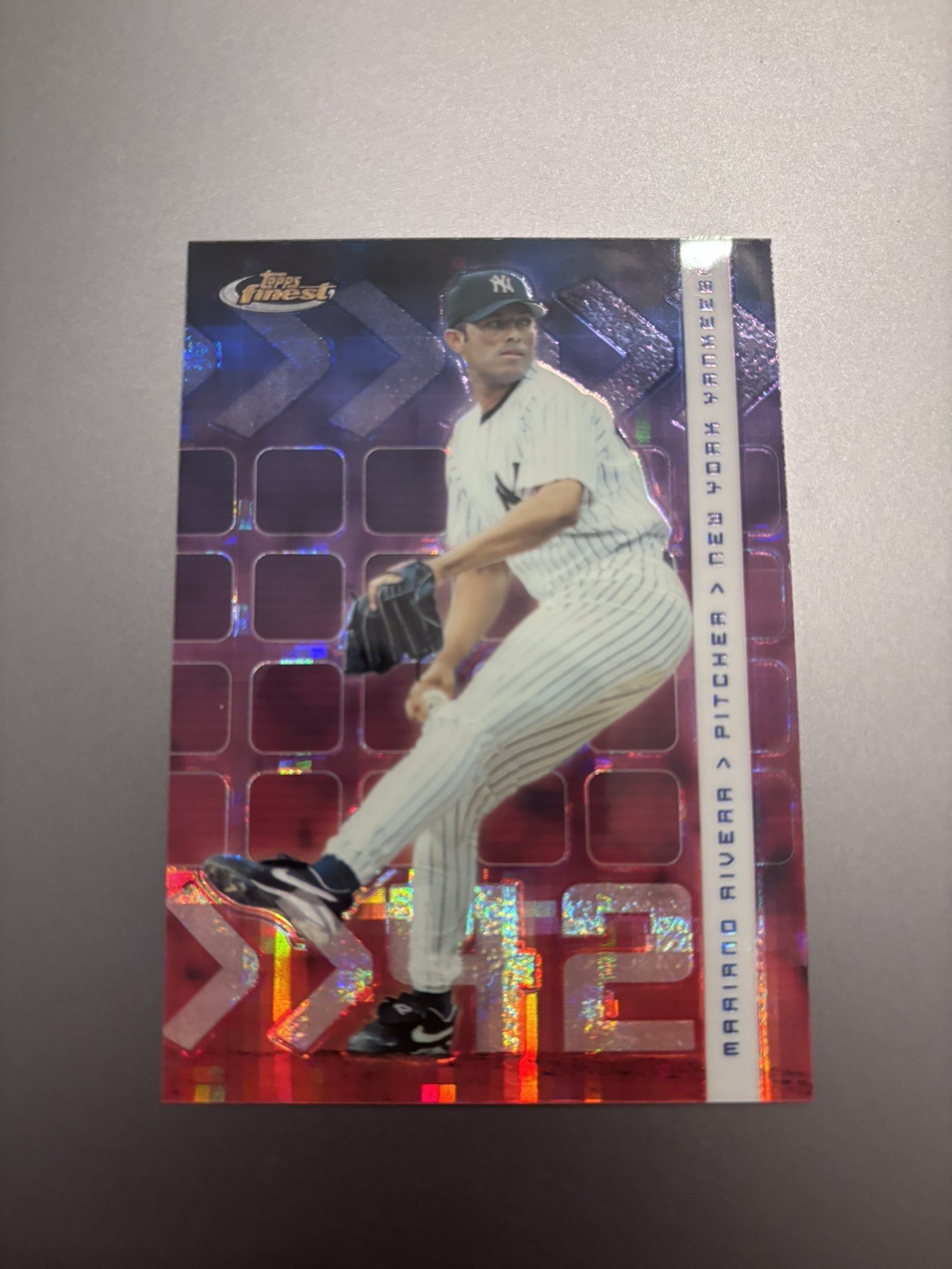 2002 Topps Finest - Mariano Rivera #45 X-Fractor 072/299 Yankees HOF 2002 Topps Finest - Mariano Rivera #45 X-Fractor 072/299 Yankees HOF