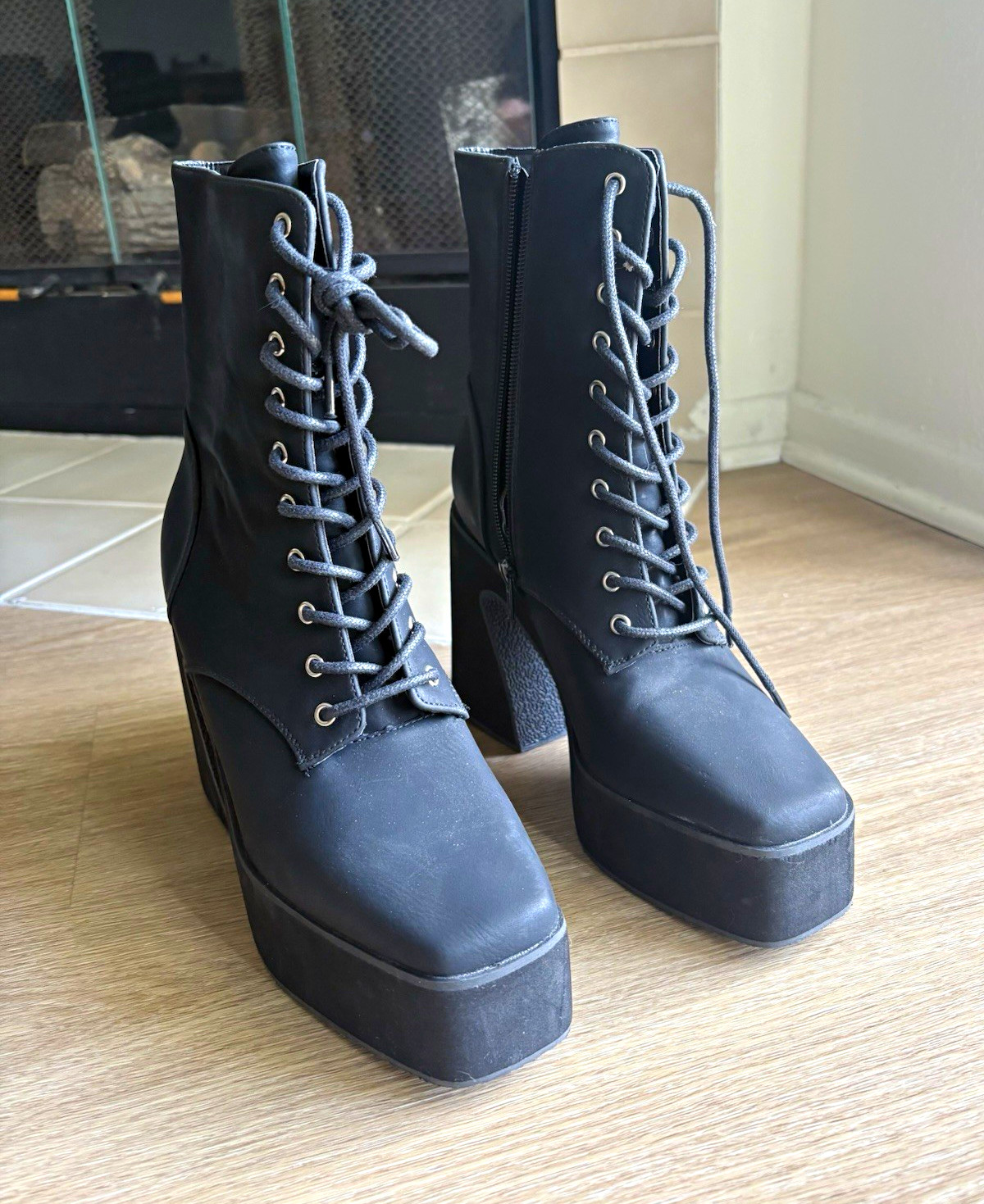 Dolls Kill Black Lace-Up Platform Ankle Boots Side Zip Round Toe Block Heel