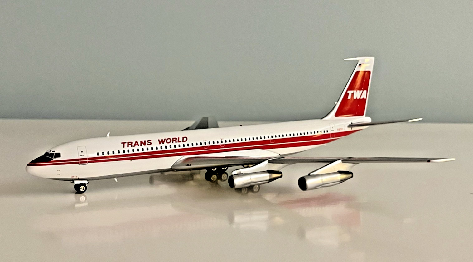 Trans World Airlines (TWA) Boeing 707-300 1:200 InFlight200 N18710 (1 of 256)
