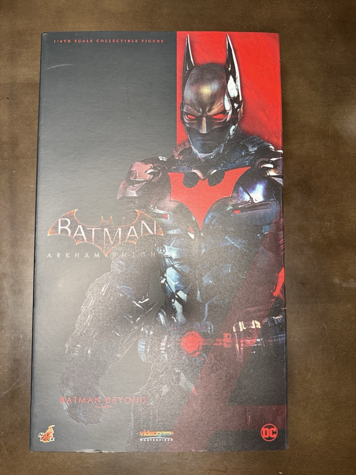 Hot Toys Batman Beyond 1/6 Arkham Knight  - See description for missing parts