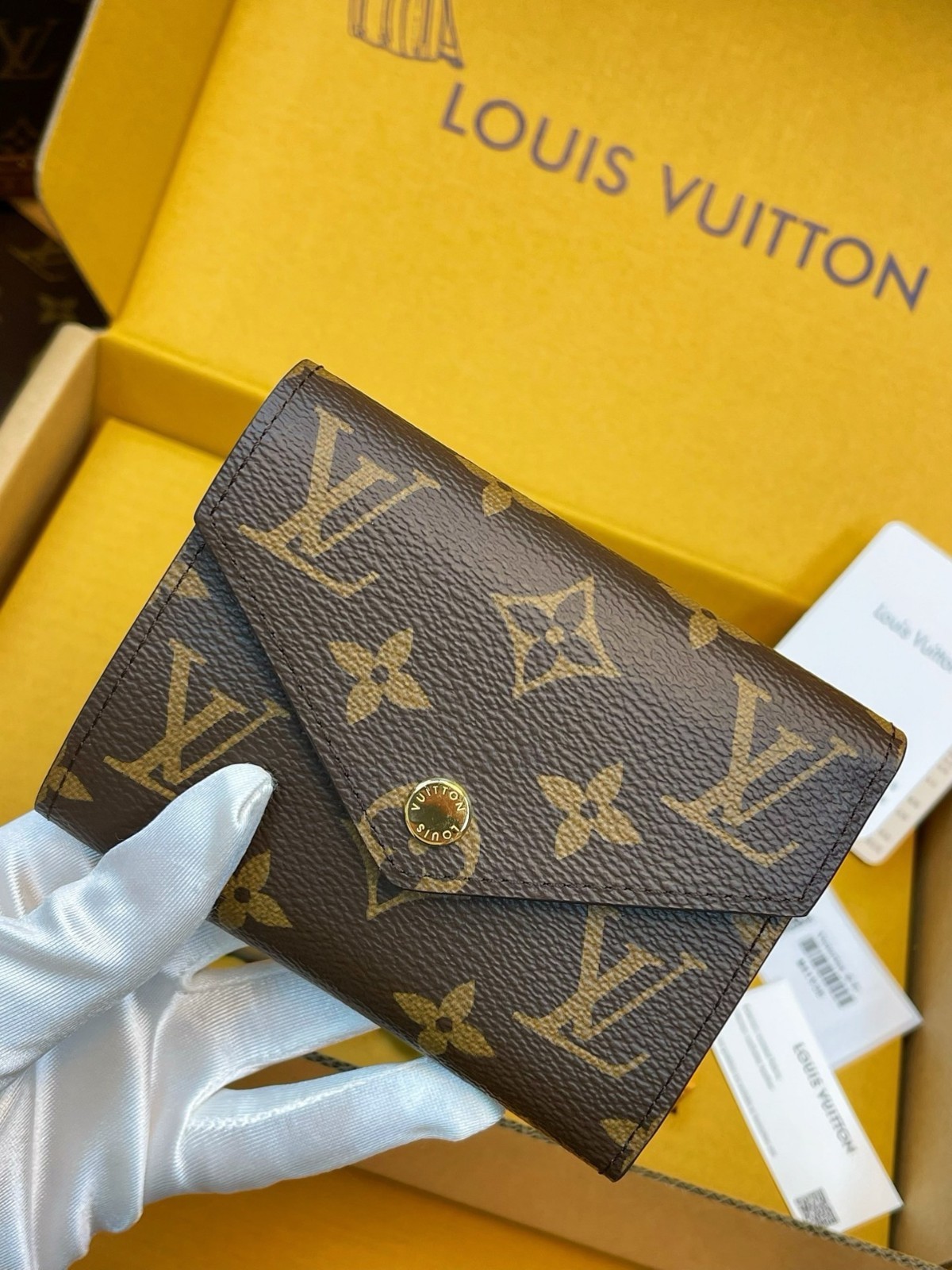 Louis Victorine Wallet Monogram Canvas Compact Wallet New