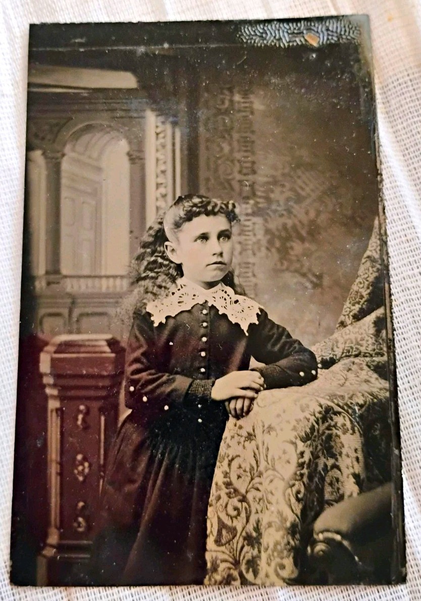 Antique Ferrotype / Tintype Photo of a Girl in Lace Collar, c. 1880s Antique Ferrotype / Tintype Photo of a Girl in Lace Collar, c. 1880s
