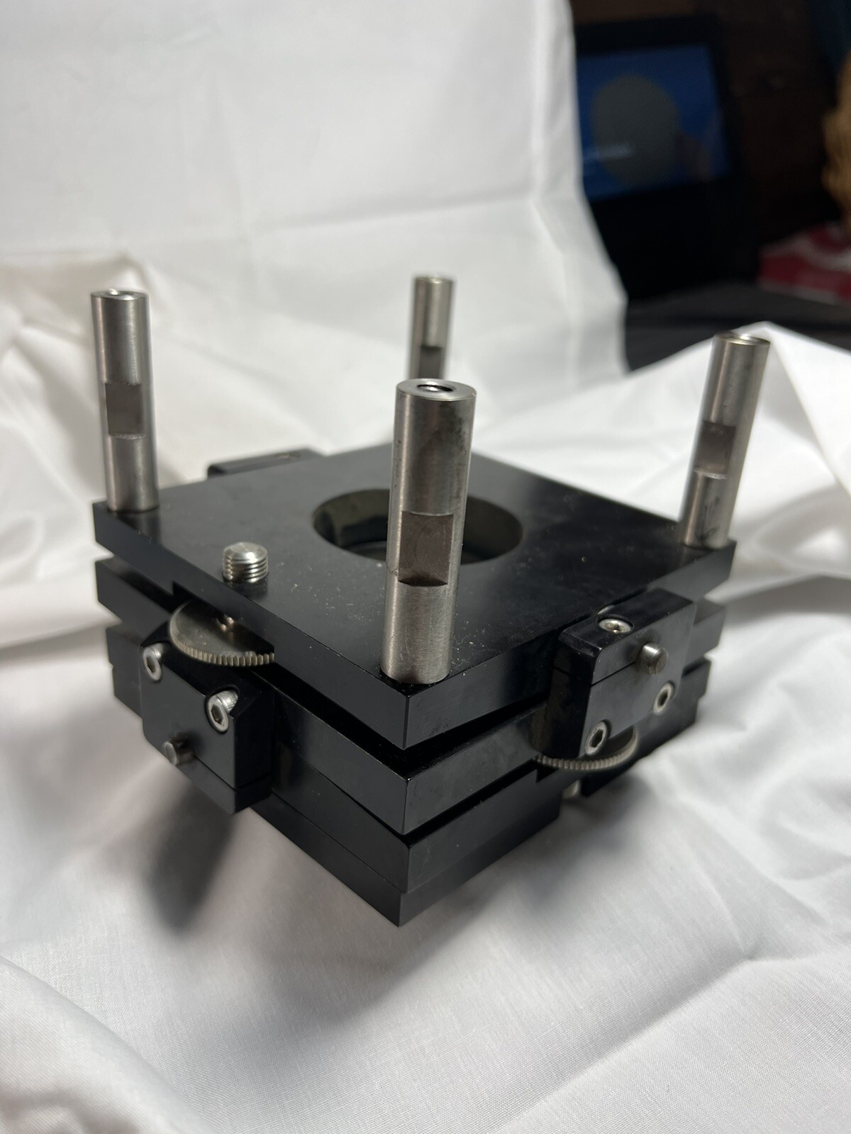 Parker ADJUSTABLE POSITIONER AXIS LASER TABLE 4.5\