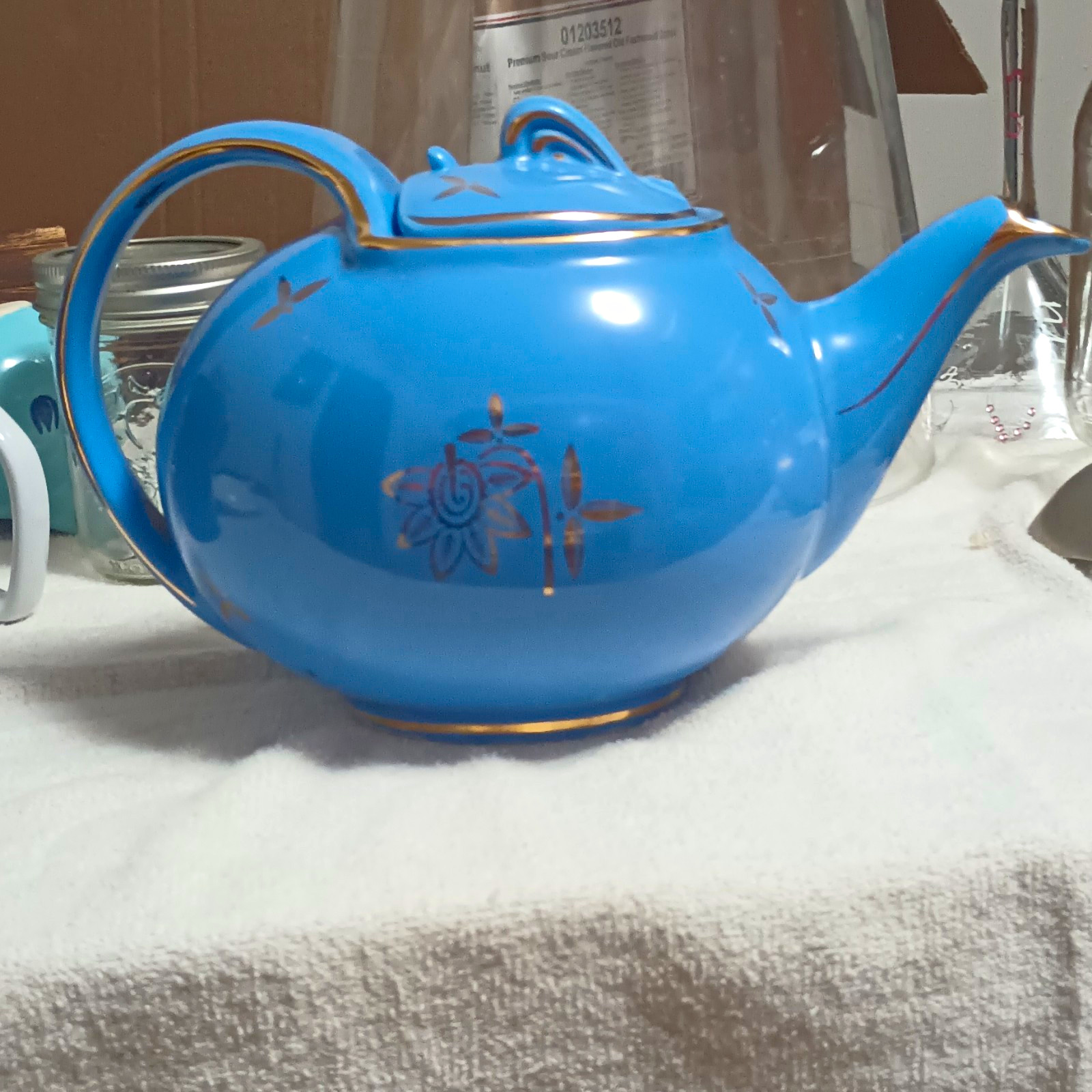 Vintage 1940s Hall China #0749 Cadet Blue Teapot 6 Cup Hook Lid Gold Leaves Vintage 1940s Hall China #0749 Cadet Blue Teapot 6 Cup Hook Lid Gold Leaves
