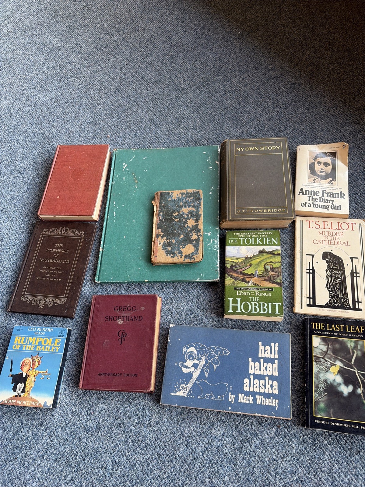 Virtual Estate Sale, Large Lot Of Older Mixed Books
