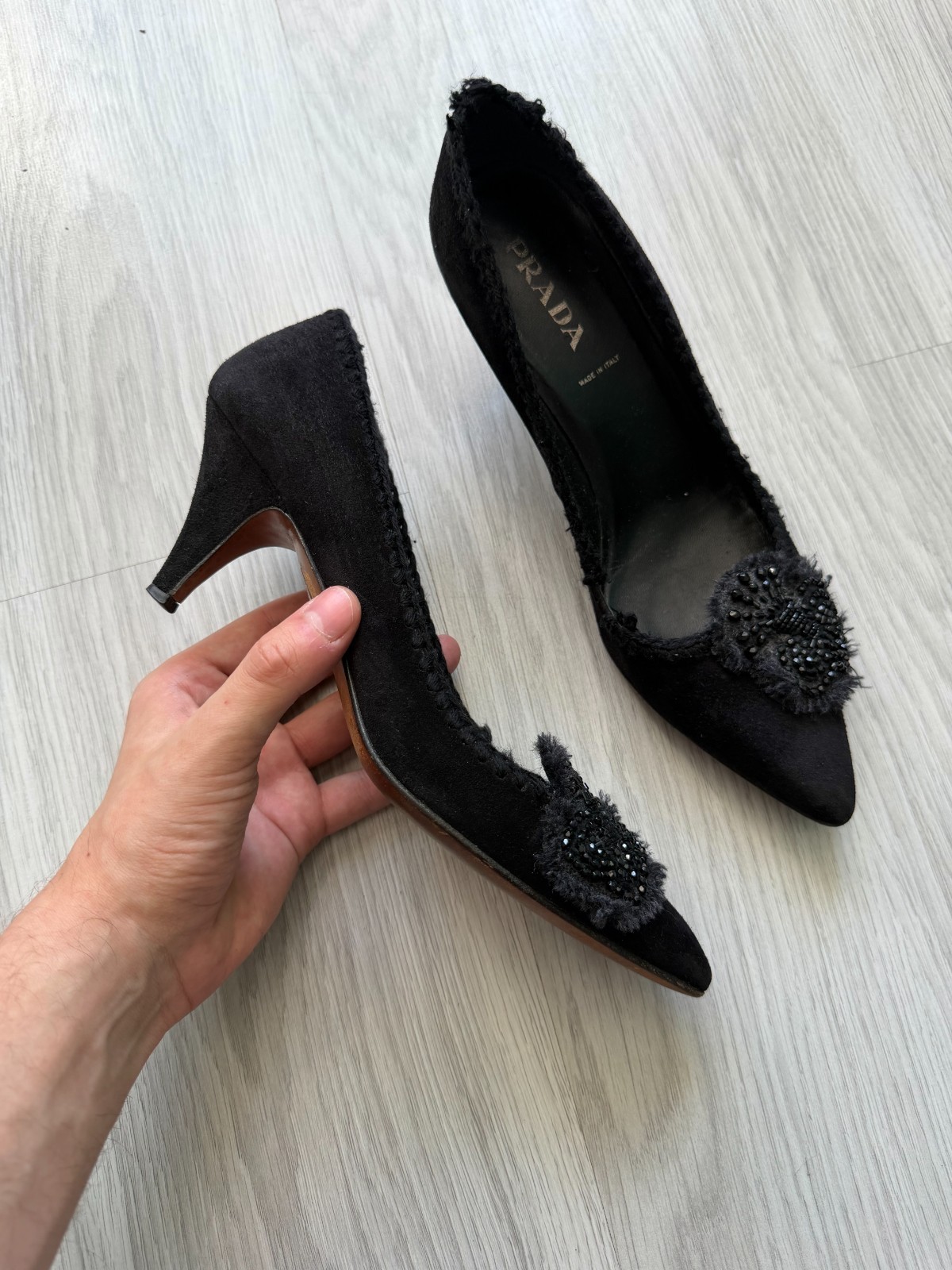 PRADA Black Suede Bead Beaded Pointed Toe Kitten Heels EU 38.5 US Duties Paid US