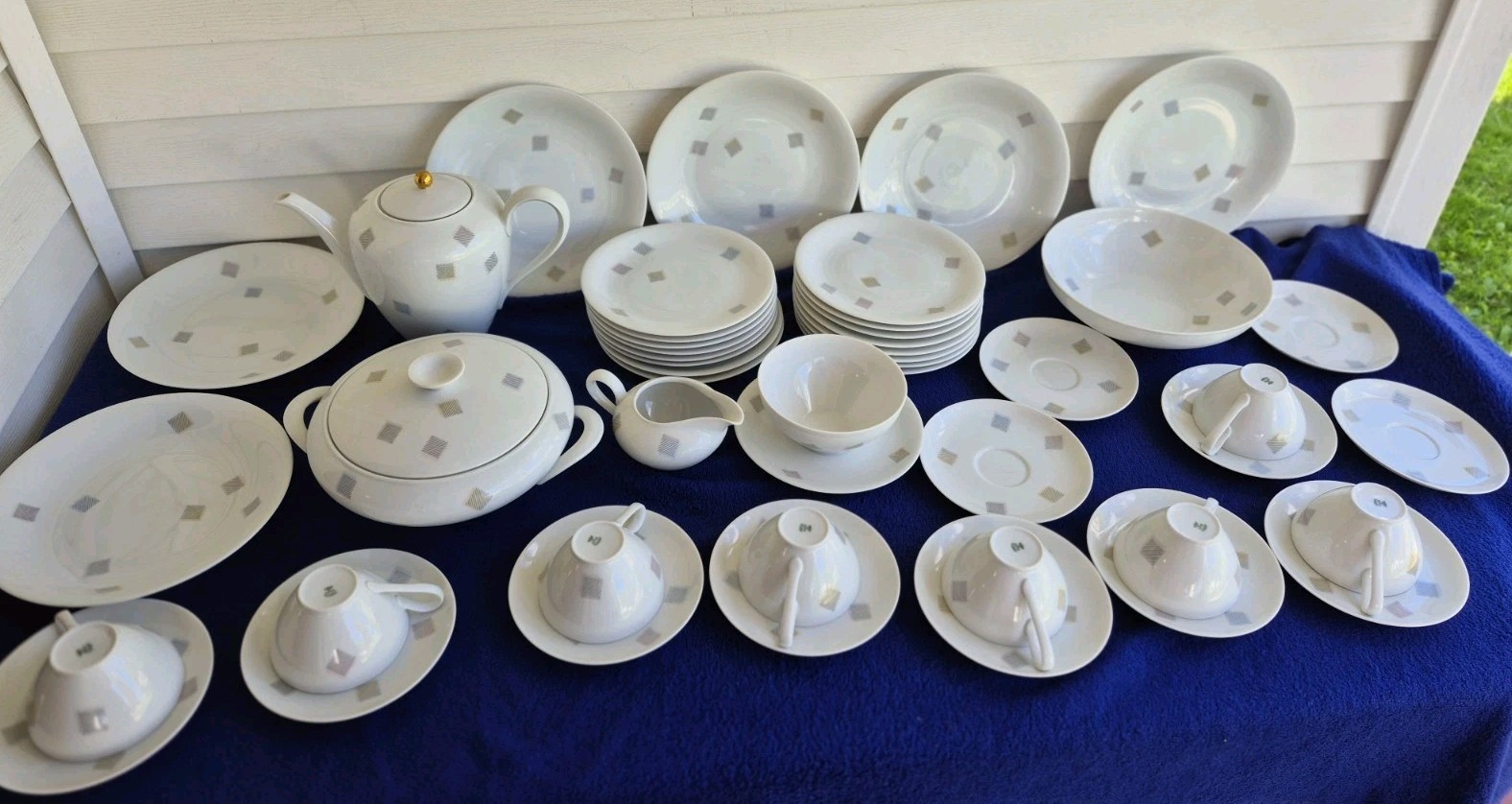 VINTAGE R KPM KRISTER GERMANY DINNERWARE SET