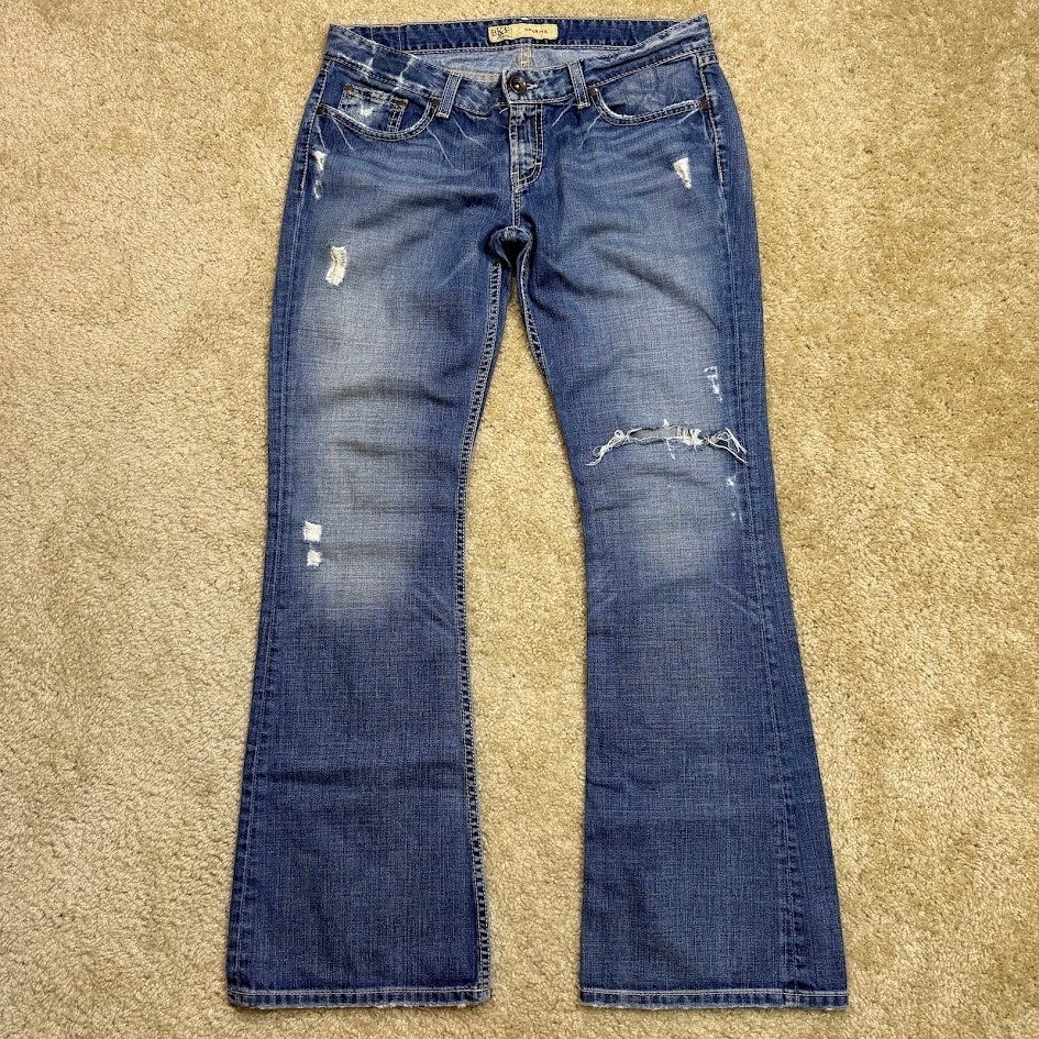 BKE Sabrina Bootcut Jeans Medium Wash Distressed Embroidered 36x33 BKL2391L