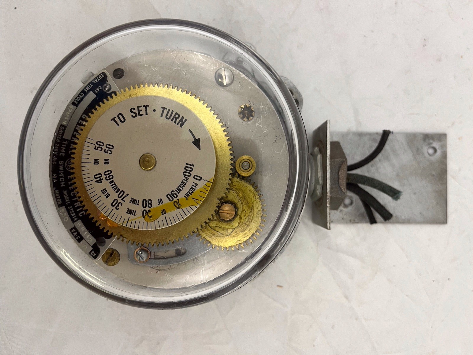 Vintage GENERAL ELECTRIC TIME SWITCH Model 3TSA14 BR112 Vintage GENERAL ELECTRIC TIME SWITCH Model 3TSA14 BR112