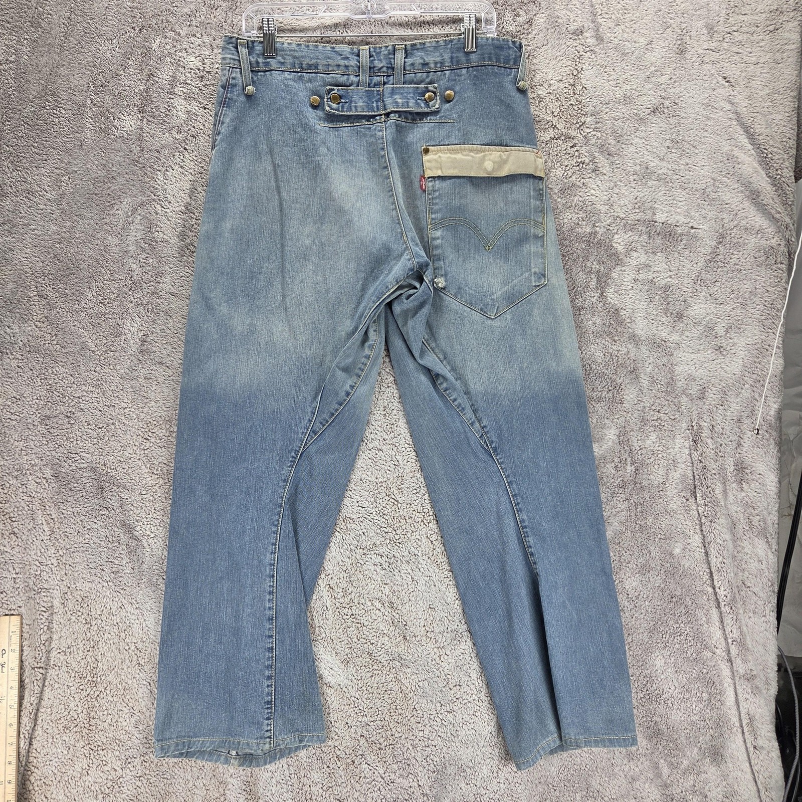VTG Levis Engineered Jeans Mens Blue Twisted Cinch Back One Pocket Fits 32x28