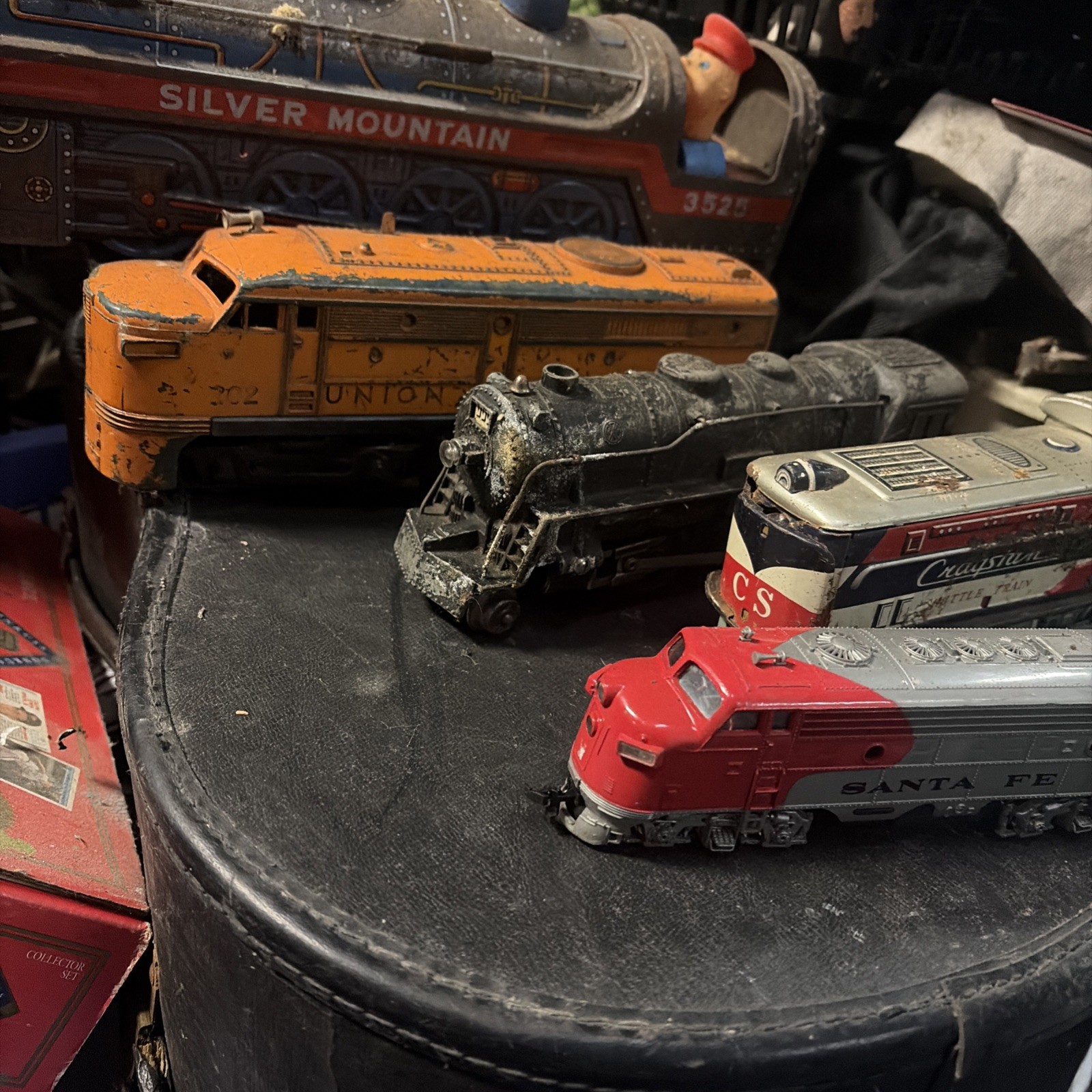 1950-60’s 0 gauge train sets vintage Lot