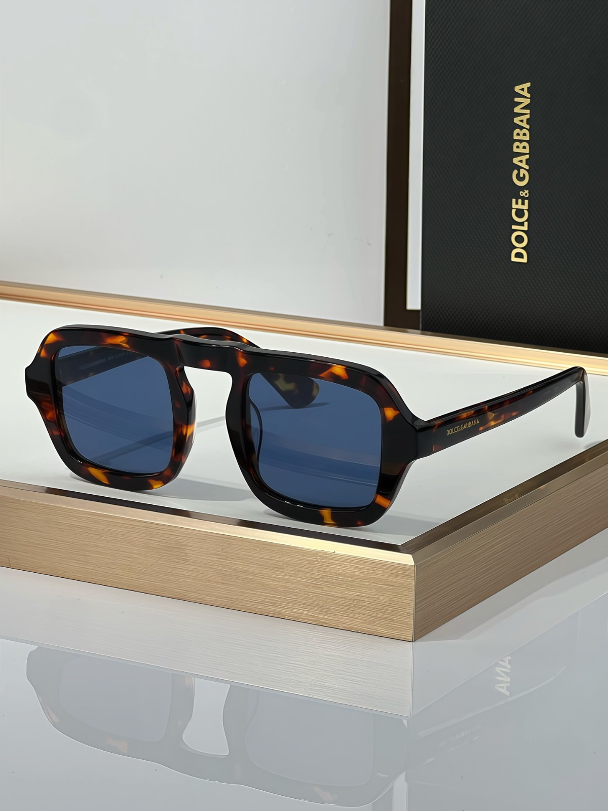 DOLCE & GABBANA DG4553 sunglasses Tortoise Square Deep Blue Lens