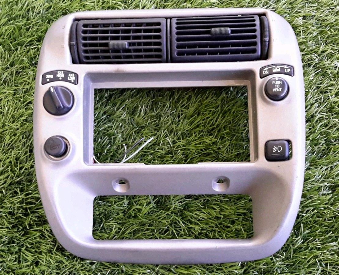 2001-2005 FORD EXPLORER SPORT TRAC RADIO DASH BEZEL GRAY OEM SEE PHOTO 2001-2005 FORD EXPLORER SPORT TRAC RADIO DASH BEZEL GRAY OEM SEE PHOTO