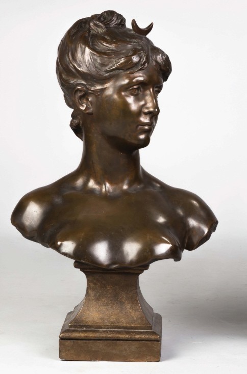 DIANA BRONZE BUST MATHURIN MOREAU WITH SEAL MEDALLIE D HONNURE 25 INCH TALL