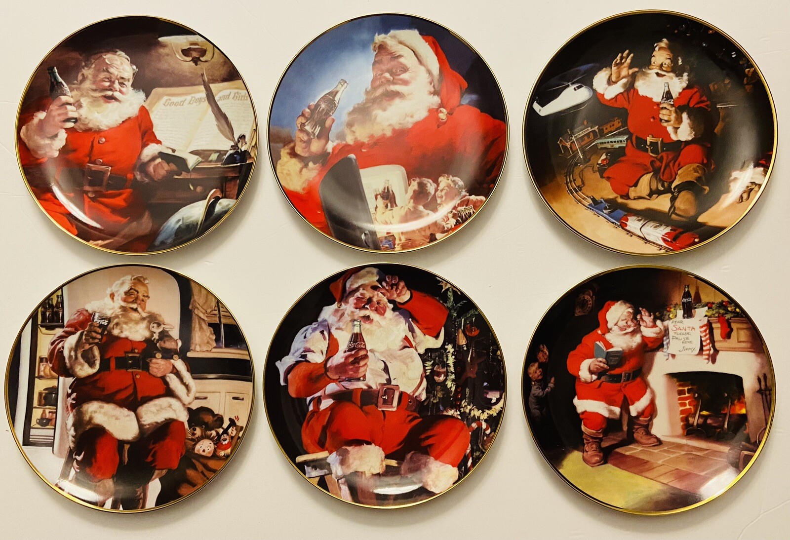 6 Vintage 1993-94 Franklin Mint Coca Cola Santa Claus Collector Plates 