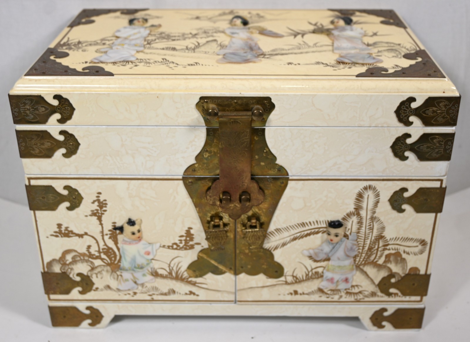 VTG ASIAN Lacquer JEWELRY BOX w/ Raised Abalone Geisha Figures, Drawers 14x9x10