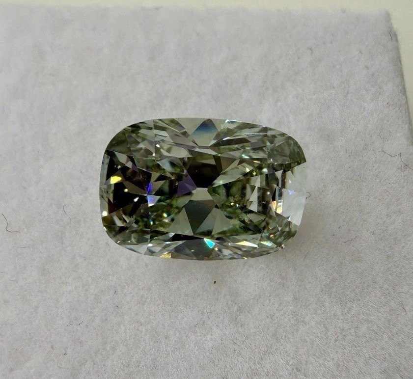 Lab-Created OLD MINE Cushion Diamond 2.60ct Fancy Intense Green VVS2 IGI Cert