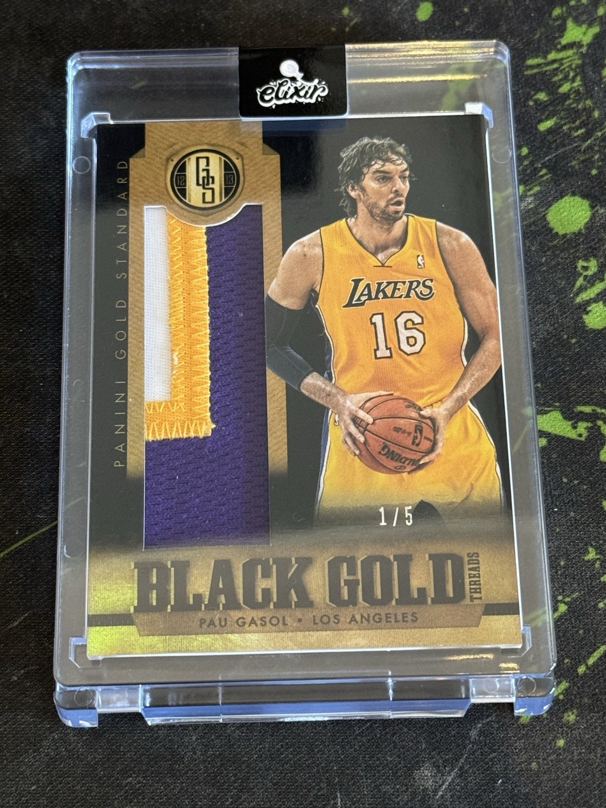 Panini Gold Standard 2012-13 Pau Gasol Lakers Black Gold Game Wore Patch #29 1/5 Panini Gold Standard 2012-13 Pau Gasol Lakers Black Gold Game Wore Patch #29 1/5