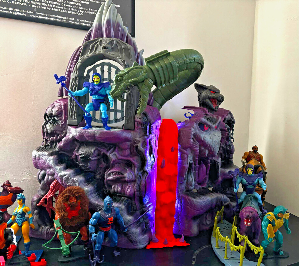Lava Fall For Snake Mountain Origins and it lights up MOTU He-man