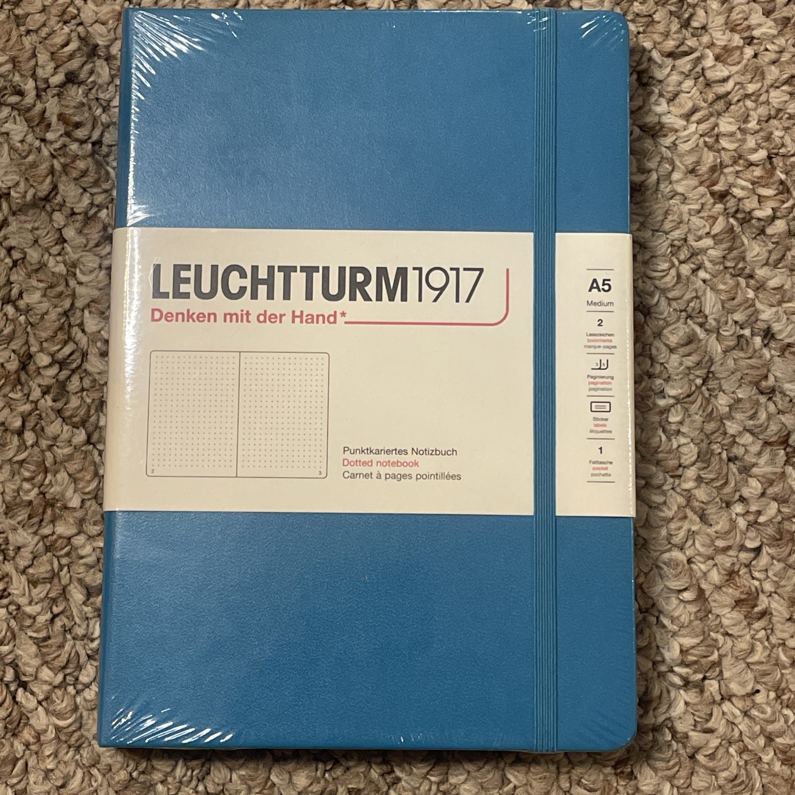 LEUCHTTURM1917 - Notebook Hardcover Medium A5-251 Numbered Pages for Writing Dot