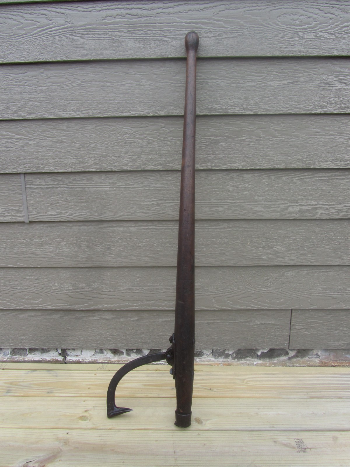 Osh Kosh WI Barn Antique Vtg Peavey Cant Hook Log Roller very sharp Osh Kosh WI Barn Antique Vtg Peavey Cant Hook Log Roller very sharp