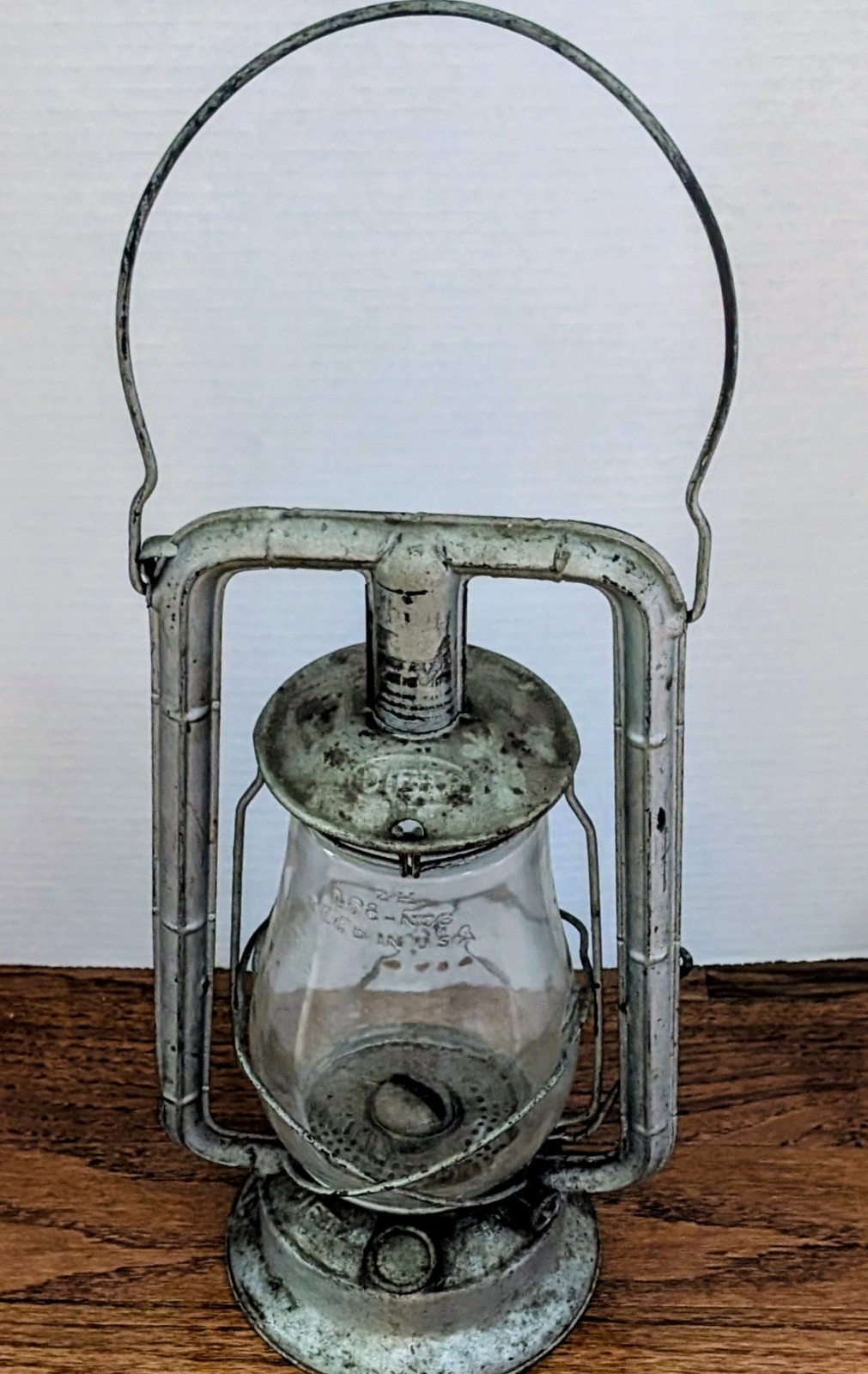 Vintage Dietz Monarch Kerosene Lantern New York U.S.A Clear Globe Vintage Dietz Monarch Kerosene Lantern New York U.S.A Clear Globe