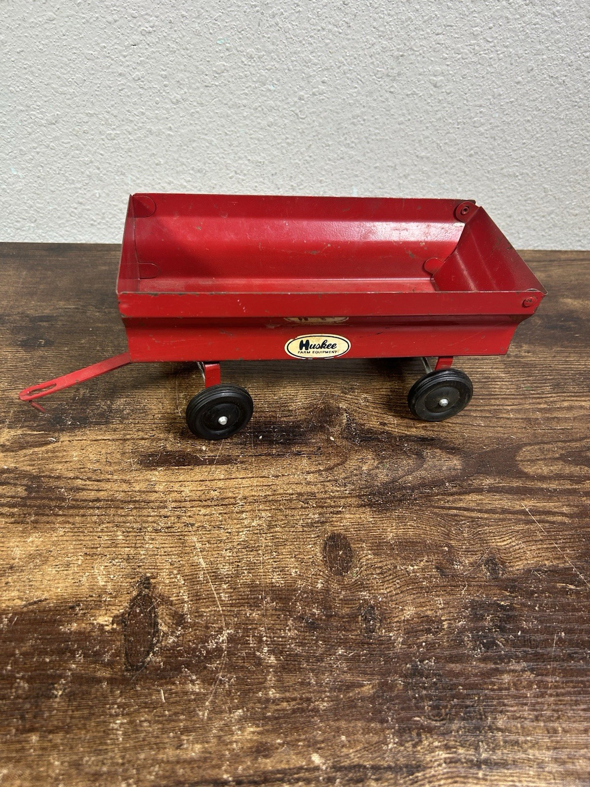 Vintage ERTL Diecast Metal Red Farm Trailer Toy Hay Wagon Loader Huskee