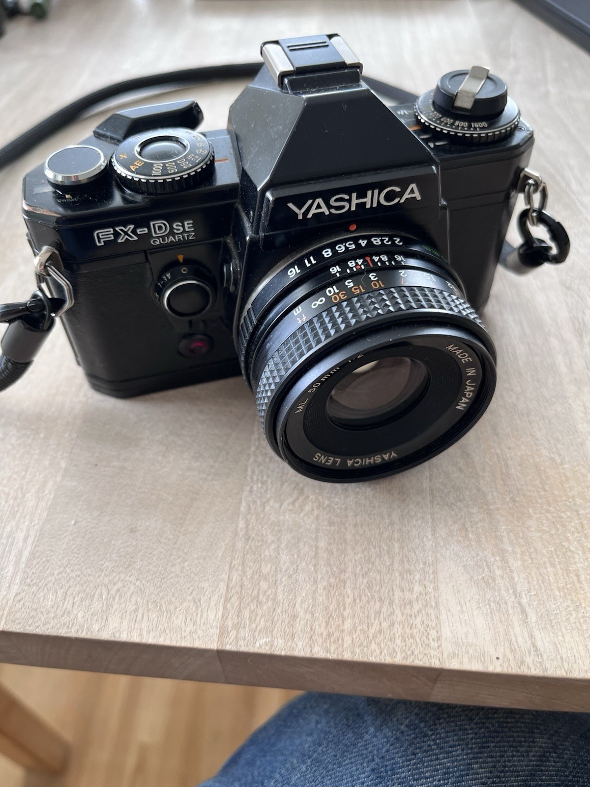 Yashica FX-D SE (special Edition) Quartz. Yashica ML 50 mm 2.0. Yashica FX-D SE (special Edition) Quartz. Yashica ML 50 mm 2.0.