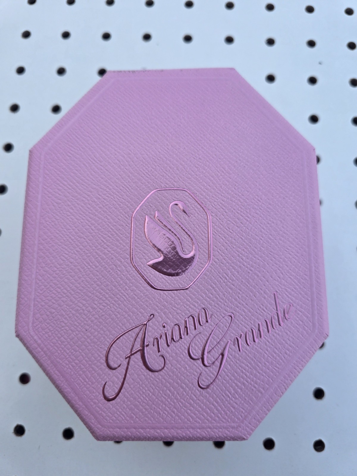 New in Gift Box 100% Authentic Ariana Grande x SWAROVSKI Tennis necklace 5720857 New in Gift Box 100% Authentic Ariana Grande x SWAROVSKI Tennis necklace 5720857