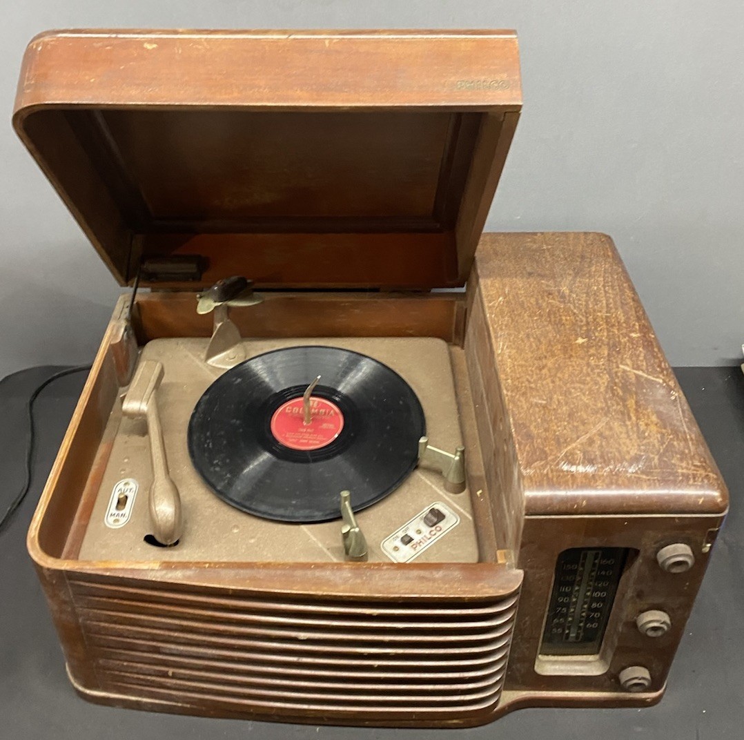 Vintage 1946 Philco Tube Radio Turntable Model 46-1203 POWERS ON PARTS ONLY
