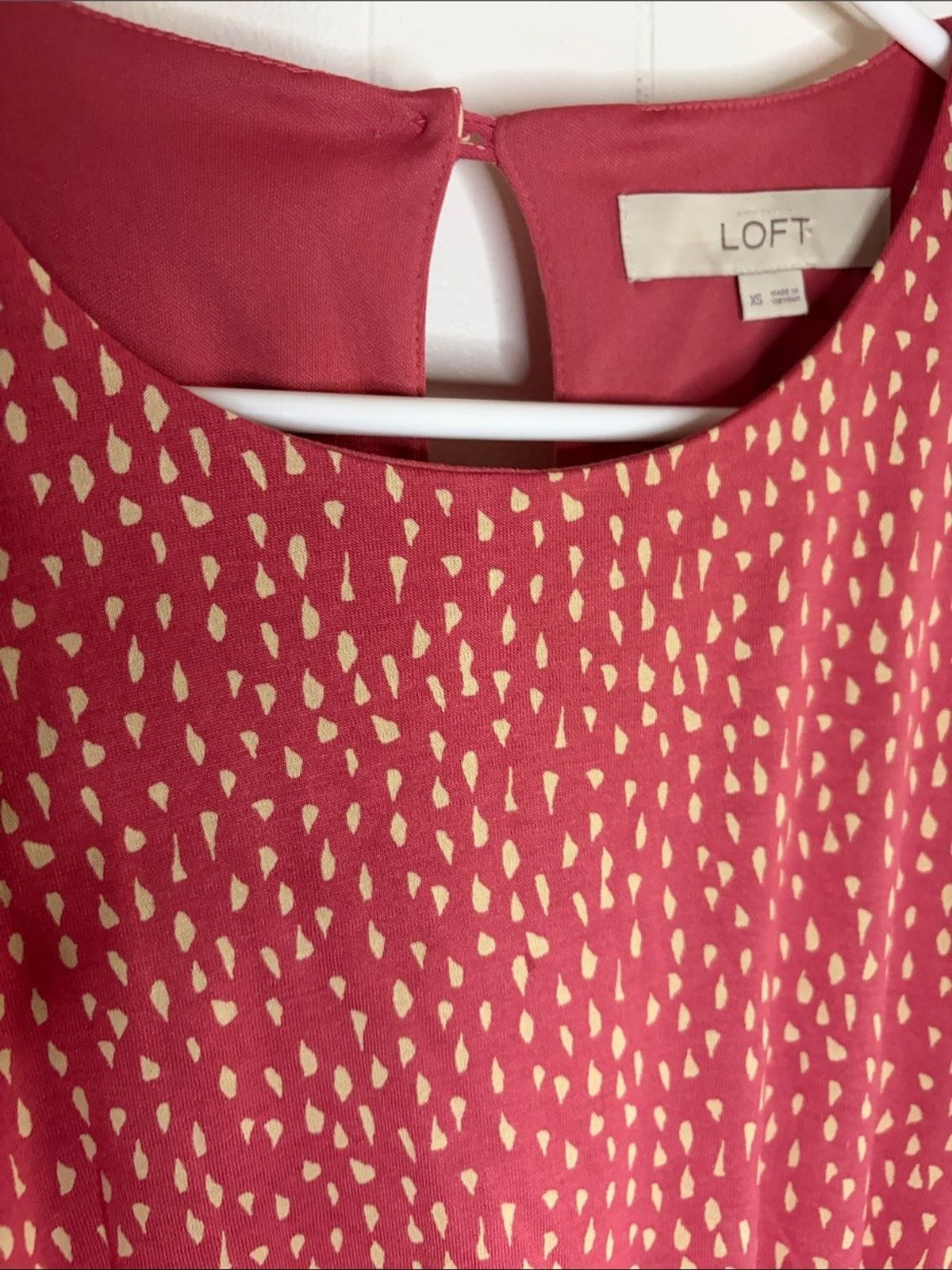 LOFT Coral-Pink Teardrop Print Tunic Size XS LOFT Coral-Pink Teardrop Print Tunic Size XS