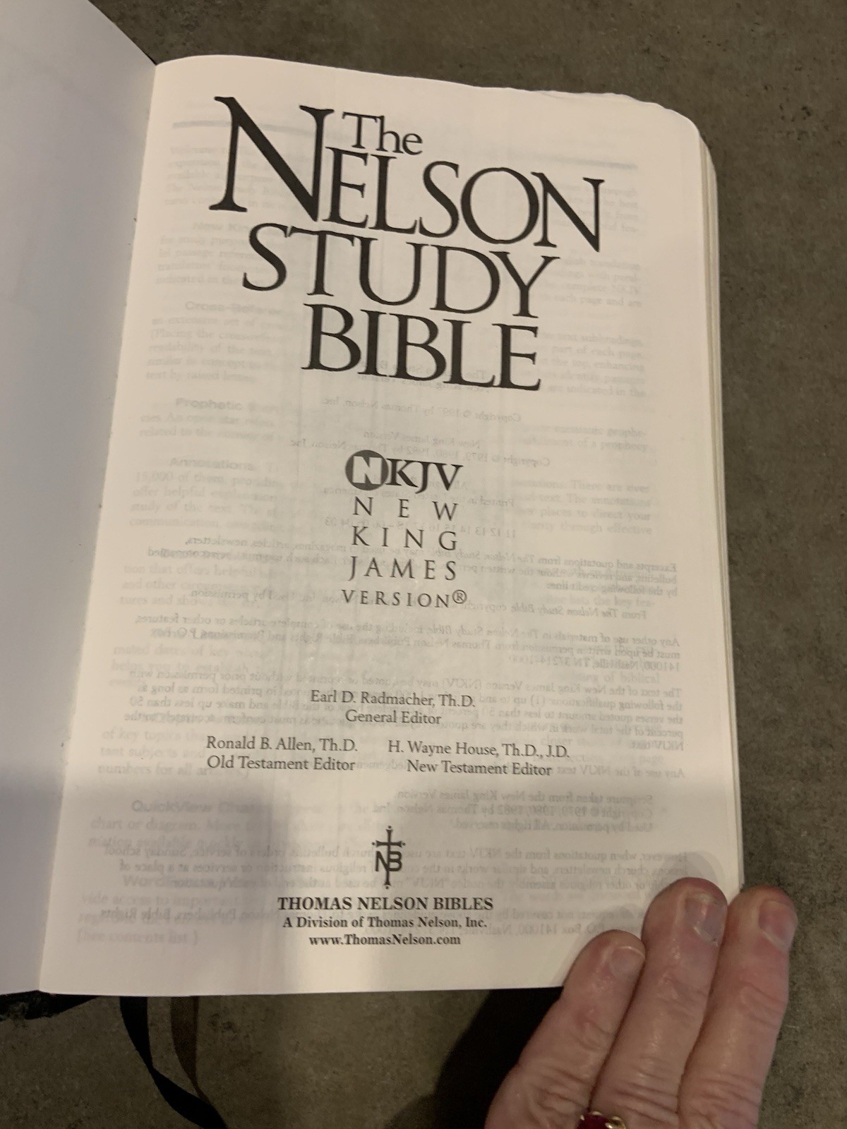 Vtg Nelson Study Bible NKJV with Nelson\'s Complete Study 1997 Bonded Leather Vtg Nelson Study Bible NKJV with Nelson\'s Complete Study 1997 Bonded Leather
