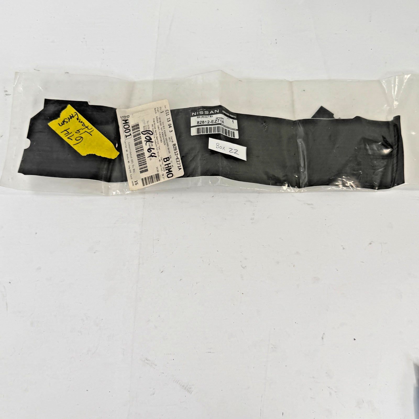 New 2017 - 2024 Nissan Titan RR Right Door Pillar Black Out Tape 82812-EZ71A OEM