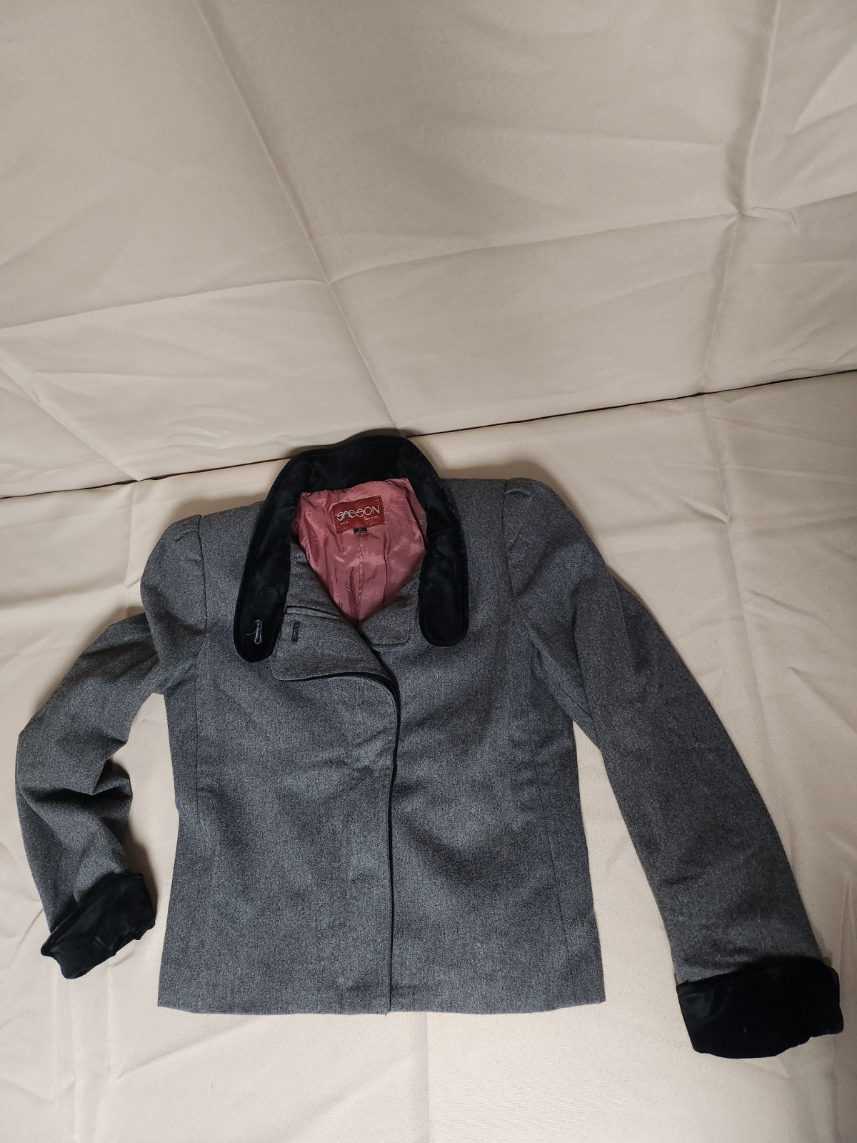 Vintage SASSON New York Gray Wool Jacket Sz 6 Black Velvet Collar Cuffs Blazer