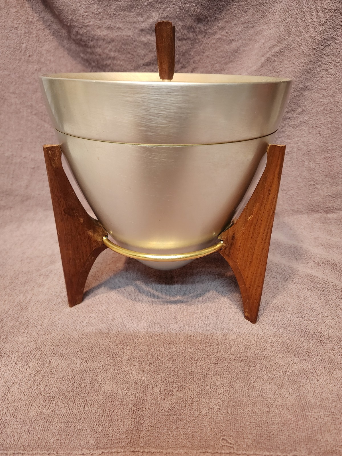 Vintage Mirro Medallion Aluminum Bullet Ice Bucket Teak Tripod Atomic MCM 1950s