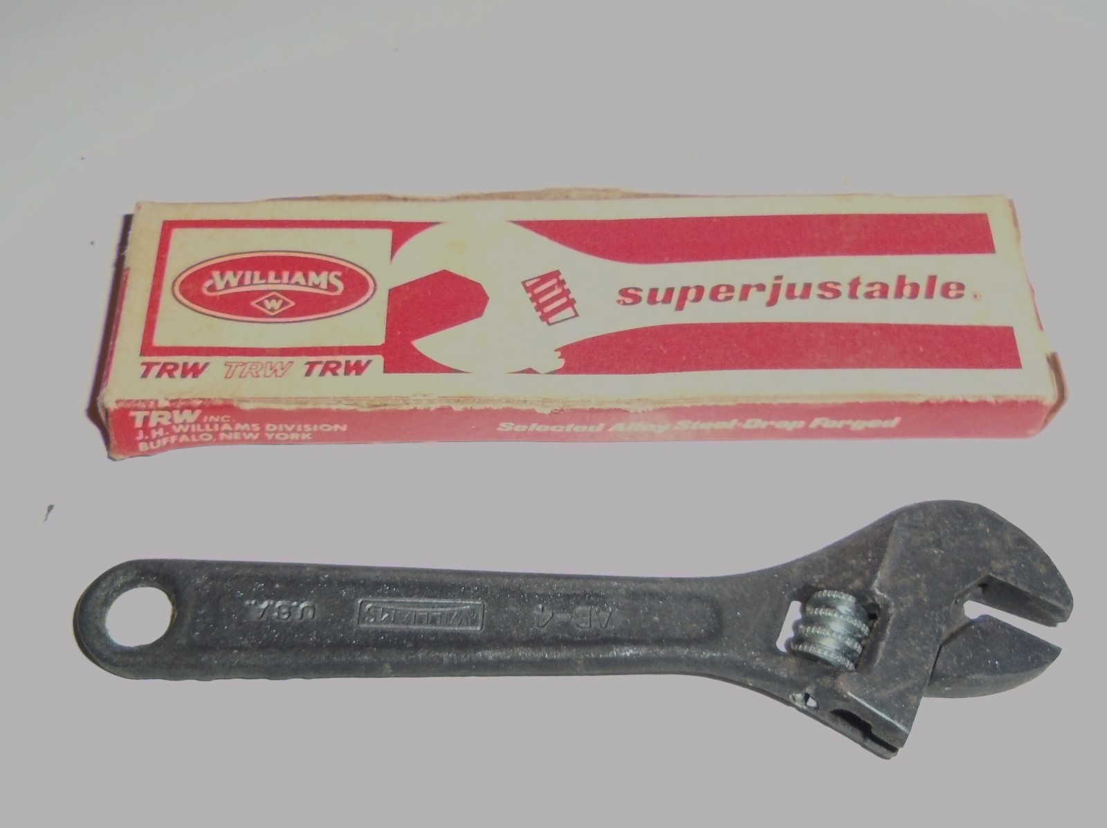 Vintage J. H. Williams Superjustable 4